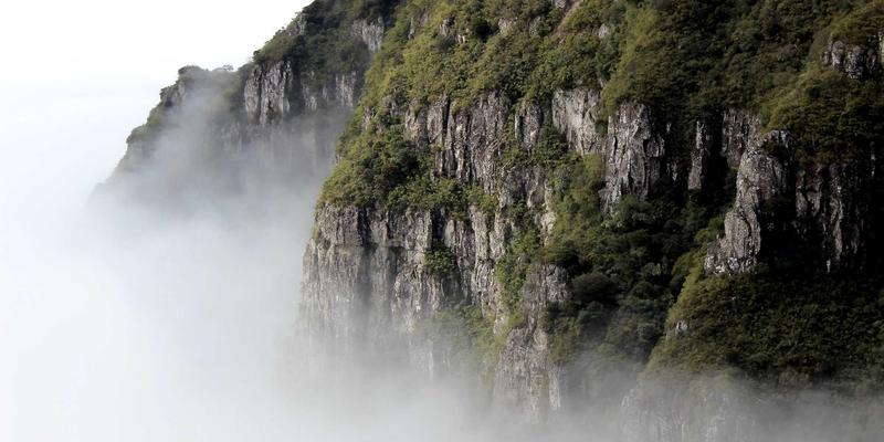 济南家居墙面材料怎么选？乳胶漆、艺术涂料、墙布墙纸本地应用案例解析